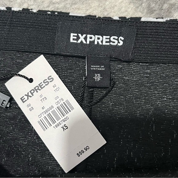 NWT Express Black and White Leopard Animal Print Mini Skirt Size XS - Picture 4 of 7